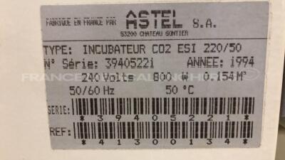 Astel CO2 Incubator Thermocyt 37 (Powers up) - 7