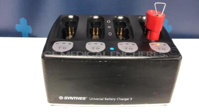 Synthes Universal Battery Charger 2 - YOM 09/2016 - S/W REV14.1 including Synthes Battery 532.003