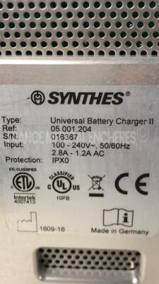 Synthes Universal Battery Charger 2 - YOM 09/2016 - S/W REV14.1 including Synthes Battery 532.003 - 6