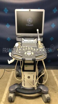 GE Ultrasound Voluson S8 - YOM 2013 - BT 12 - Options 3D/4D expert - advanced VCI - sonoAVC- sonoNT - DICOM- RIC5-9W-RS probe YOM 12/2012 - RAB46-8-RS probe YOM 10/2012 - Sony digital graphic printer UP-D897 (Powers up)