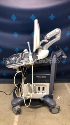 GE Ultrasound Voluson S8 - YOM 2013 - BT 12 - Options 3D/4D expert - advanced VCI - sonoAVC- sonoNT - DICOM- RIC5-9W-RS probe YOM 12/2012 - RAB46-8-RS probe YOM 10/2012 - Sony digital graphic printer UP-D897 (Powers up) - 2