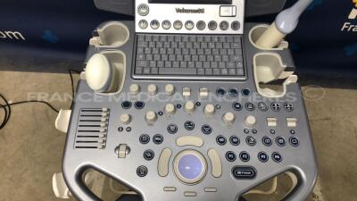 GE Ultrasound Voluson S8 - YOM 2013 - BT 12 - Options 3D/4D expert - advanced VCI - sonoAVC- sonoNT - DICOM- RIC5-9W-RS probe YOM 12/2012 - RAB46-8-RS probe YOM 10/2012 - Sony digital graphic printer UP-D897 (Powers up) - 4