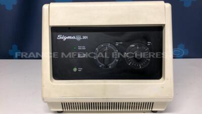 Sigma Centrifuge 201 (Powers up)