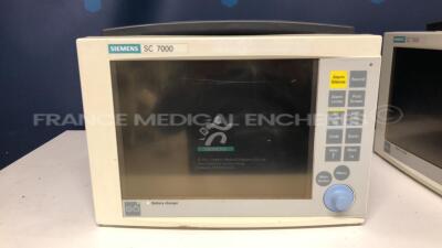 Lot of 3 Siemens Patient Monitors SC7000 - YOM 2002 - 2001 - 1999 S/W VF1.4-W and VF7.3-W - no power supplies (All power up) - 5