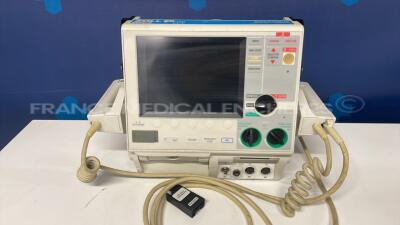 Zoll Defibrilator Mseries - YOM 12/2004 - w/ ECG electrodes - no power cable (No power)