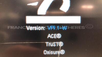 Drager Patient Monitor Infinity Delta XL - YOM 2006 - S/W VF9-1.W -w/ Drager docking station Infinity YOM 2010 - no power supply (Powers up) - 4