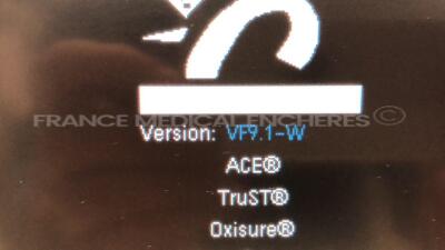 Drager Patient Monitor Infinity Delta XL - YOM 2006 - S/W VF9-1.W -w/ Drager docking station Infinity YOM 2010 - no power supply (Powers up) - 4