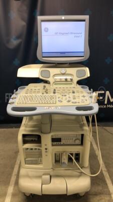 GE Ultrasound Vivid 7 - YOM 11/2002 - S/W 2.6.4 w/ GE Probe M3S - YOM 12/2010 and Mitsubishi Video cassette Recorder MD3000 (Powers up)