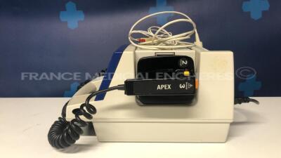 Agilent Defibrillator Heartstream XL - YOM 2001 w/ ECG Sensors (Powers up) - 3