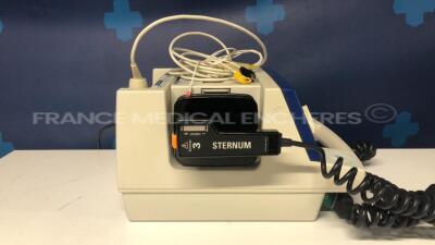 Agilent Defibrillator Heartstream XL - YOM 2001 w/ ECG Sensors (Powers up) - 4