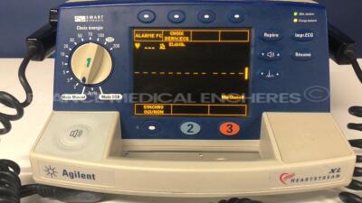 Agilent Defibrillator Heartstream XL - YOM 2001 w/ ECG Sensors (Powers up) - 5