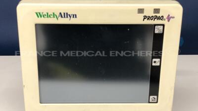 Welch Allyn Patient Monitor Propaq CS - no power supply (Powers up) - 4