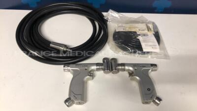 Lot of 2 Hall Orthopedic Air Motors Oscillator Saw 5067-02 Series 4 - YOM 2003 / 2001 and 2 Pneumatic Hoses - declared functional by the seller