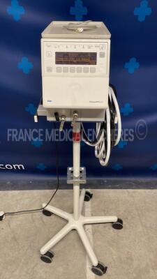 Drager Ventilator Babylog 8000plus - YOM 2005 - S/W 5.01 - Count 15364 hours (Powers up)