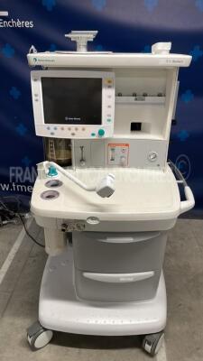 Datex-Ohmeda Anesthesia Ventilator S5/Avance - YOM 2007 - S/W 5.00 (Powers up)