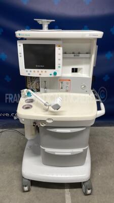 Datex-Ohmeda Anesthesia Ventilator S5/Avance - YOM 2007 - S/W 5.00 (Powers up)