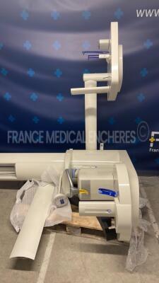 Sirona Dental X-RAY Ortophos XG - YOM 2010 - functional - deinstalled by OEM remote control connector to be repaired (Powers up) - 2