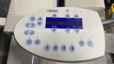 Sirona Dental X-RAY Ortophos XG - YOM 2010 - functional - deinstalled by OEM remote control connector to be repaired (Powers up) - 4