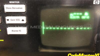 Hewlett Packard Defibrilator Codemaster XL - M1723B w/ Paddels and ECG Sensors (Powers up) - 5