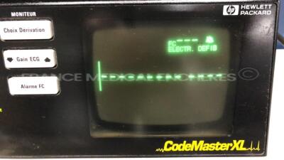 Hewlett Packard Defibrilator Codemaster XL - M1723A w/ Paddels and ECG Sensors (Powers up) - 5