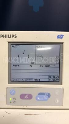 Lot of 3 Philips Patient Monitors A1 - YOM 2001 / 2002 / 2003 - S/W 2.00 - 1 power supply (All power up) - 4