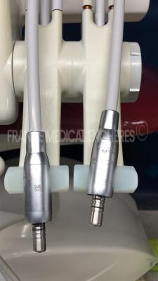 Quetin Dental Chair PE8 Twin - YOM 2015 -Broken handpiece holder w/ 2X Bien Air Micromotors MCX - Satelec Acteon Scaler Newtron - LD minilight - elevating untested (Powers up) - 4