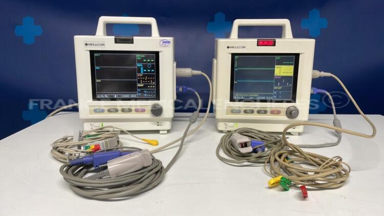 Lot of Nellcor Patient Monitor N5500 - S/W 1.05.22 w/ ECG sensors and SPO2 sensor and Nellcor Patient Monitor N5600 - YOM 2008 - S/W 1.01.13 w/ ECG sensors and SPO2 sensor - no power cables (Both power up)