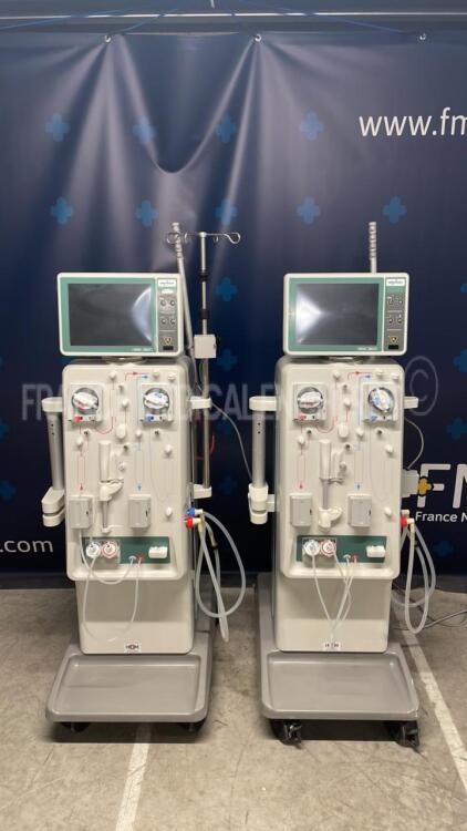 Lot of 2 Nikkiso Dialysis DBB-07 - YOM 2010 - Count 35952h and 36118h (Both no power)