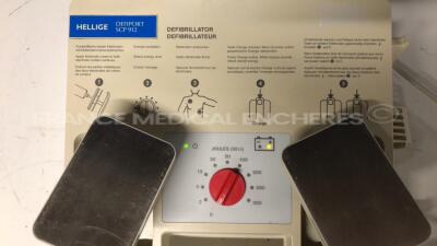 Hellige Defibrillator Defiport SCP912 (Powers up) - 4
