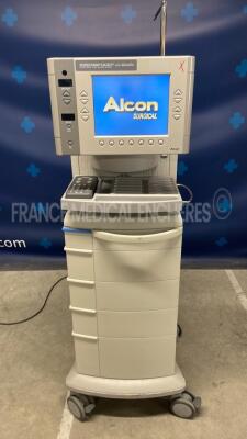 Alcon Phacoemulsifier Series 20000 Legacy - YOM 2000 - S/W 3.12 w/ Alcon Footswitch (Powers up)