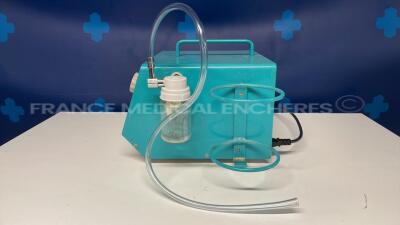 Cheiron Suction Pump Victoria - no power cable (Powers up) - 2