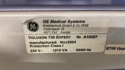 GE Ultrasound Voluson 730 Expert - YOM 2004 w/ GE Probe RAB4-8L and Sony Video Graphic Printer UP-895MDW - Boot error (Powers up) - 11