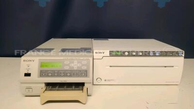 Lot of Sony Color Video Printer UP-21MD and Sony Hybrid Graphic Printer UP-971AD no power cables (Both power up )