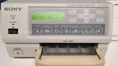 Lot of Sony Color Video Printer UP-21MD and Sony Hybrid Graphic Printer UP-971AD no power cables (Both power up ) - 2