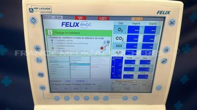 Air Liquide Medical Ventilator Felix - S/W 7.123 count 19305 h (Powers up) - 6