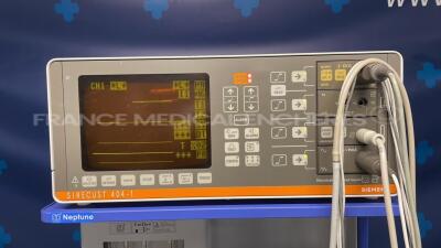 Neptune Ventilator Medec Benelux - S/W 3.1 - Count 627H w/ Siemens Patient Monitor Sirecust 404-1 including ECG Sensors and Cuff and SPO2 Sensors (Powers up) - 4