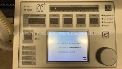 Neptune Ventilator Medec Benelux - S/W 3.1 - Count 627H w/ Siemens Patient Monitor Sirecust 404-1 including ECG Sensors and Cuff and SPO2 Sensors (Powers up) - 10