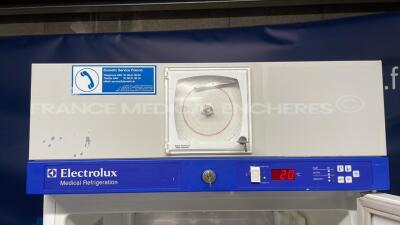 Electrolux Medical Refrigerator MP280 (Powers up) - 5