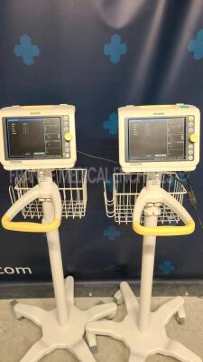 Lot of 2 Philips Vital Signs Monitors Suresigns VM6 -YOM 2008 - S/W A.02.63 - no power cables (Both power up)