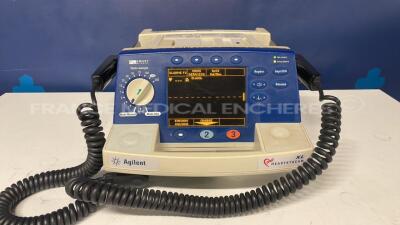 Philips Defibrilator Heartstart XL - YOM 2002 (Powers up)