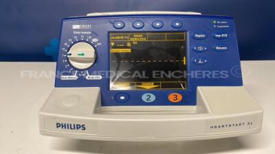 Agilent Defibrilator Hearstart XL - YOM 2005 - missing paddles - no power cable (Powers up)