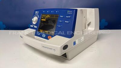 Agilent Defibrilator Hearstart XL - YOM 2005 - missing paddles - no power cable (Powers up) - 2