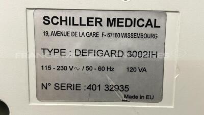 Schiller Defibrillator Defigard 30021H - YOM 2002 (Powers up) - 8