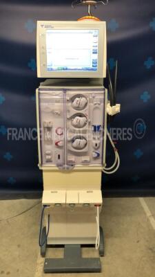 Fresenius Dialysis 5008 Cordiax - S/W V4.57 - Count 25001 hours (Powers up)