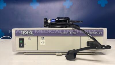 Storz Video Processor Tricam SL PAL 20223020 - w/ Storz camera head 20221 030 ( both power up)