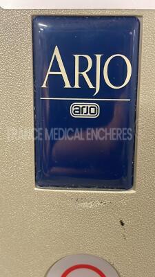 Arjo Patient Lift Maxi Move - tested and functional (Powers up) - 5