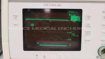 Lot of HP Patient Monitor M1204A and Hellige Patient Monitor Vicom SMK-11 and Lot of Fukuda Denshi Patient Monitor DS 7200 -YOM 2012 and Fukuda Denshi Patient Monitor DS 7100 - YOM 2008- no power cables (All power up) - 3