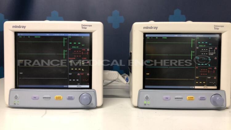 Lot of 2 Mindray Monitors Trio - S/W 03.01.00/03.01.00- no power cables (Both power up)