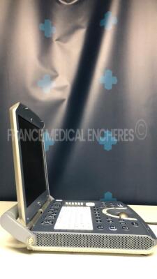 GE Healthcare Voluson I BT14 - 01/2016 - S/W 14.0.0 in excellent condition - Tested and controlled by GE Healthcare France – Ready for clinical use - Options - DICOM 3- sono NT - w/ RIC5-9W-RS probe YOM 12/2015 (Powers up) - 4