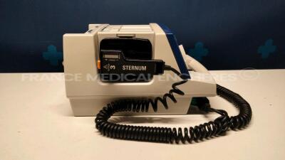 Philips Defibrilator Hearstart XL - YOM 2003 (Powers up) - 3